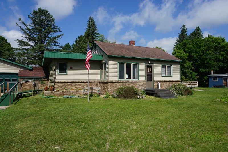 35 Sunset Ave NW, Bagley, MN 56621