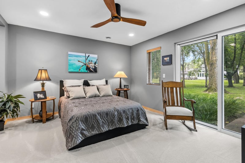 14711 Woodruff Rd, Wayzata, MN 55391