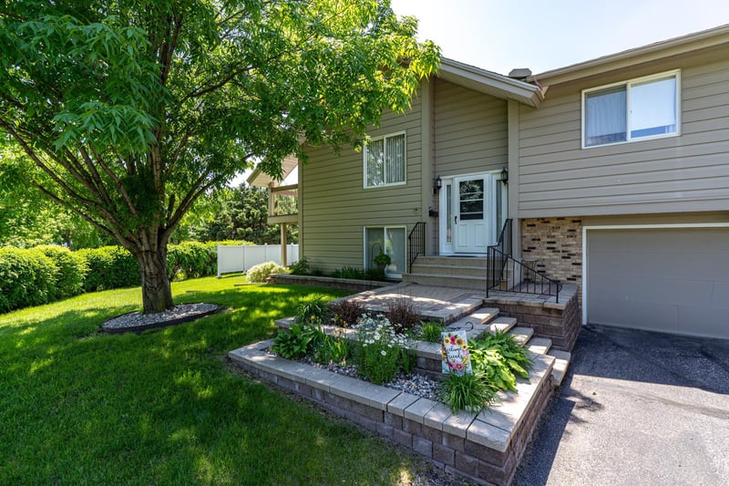 601 4th Ave NE #16, Crookston, MN 56716