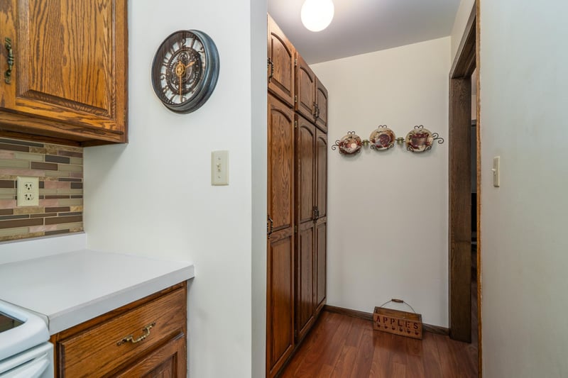 601 4th Ave NE #16, Crookston, MN 56716