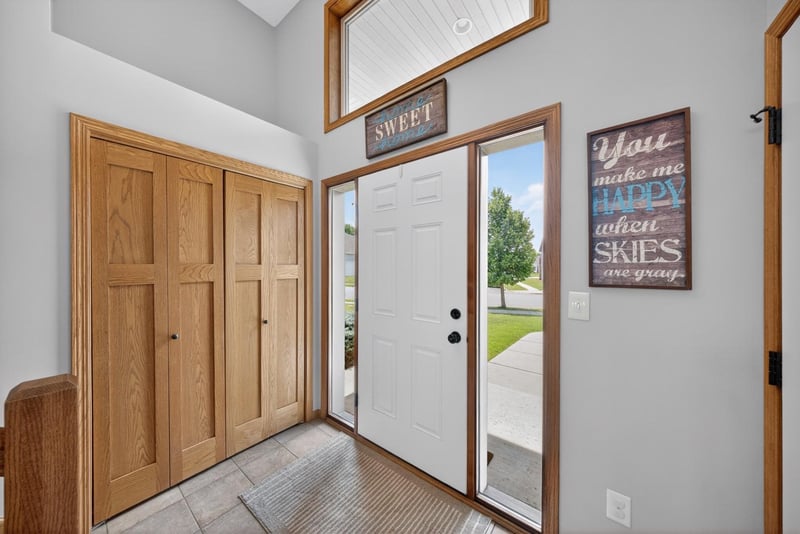 1961 Fieldstone Rd SW, Rochester, MN 55902