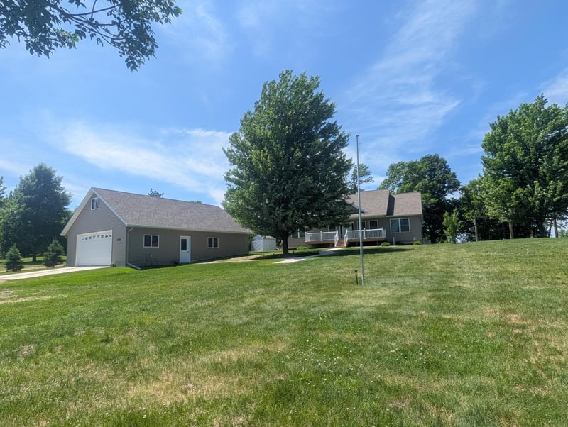 19343 Quartz Rd, Clitherall, MN 56524