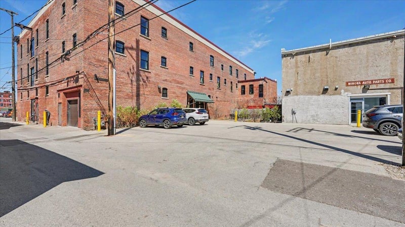 102 Walnut St, Winona, MN 55987
