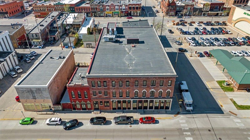 102 Walnut St, Winona, MN 55987