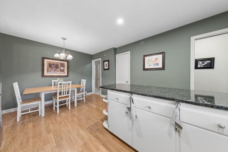 3621 Glenhurst Ave, Saint Louis Park, MN 55416
