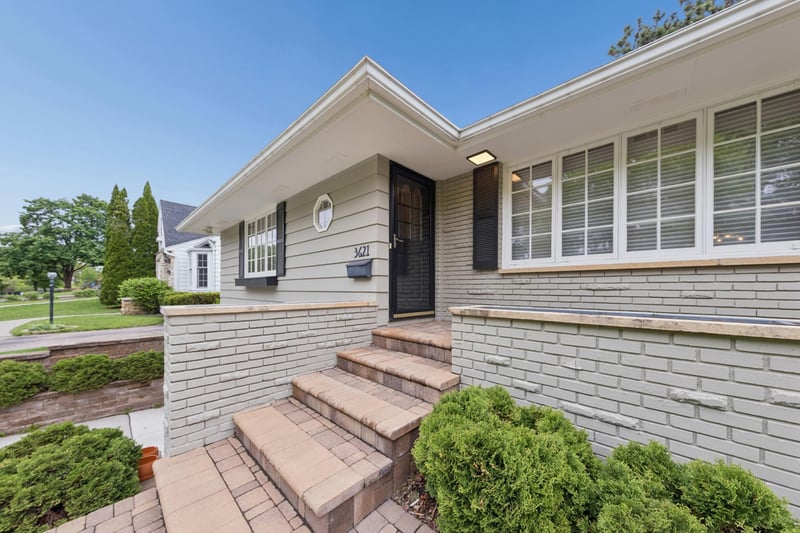3621 Glenhurst Ave, Saint Louis Park, MN 55416
