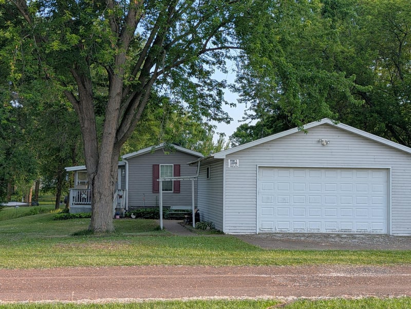 10966 S Frontage Rd, Pine City, MN 55063