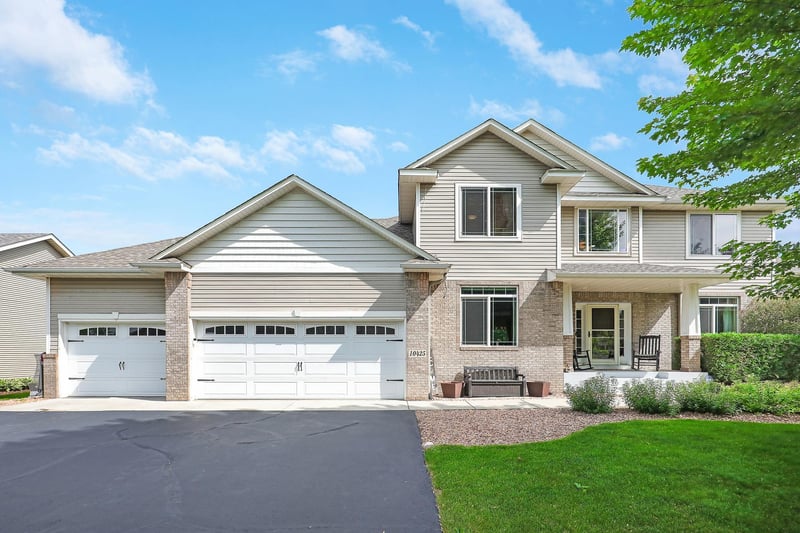 10425 Vera Cruz Dr N, Brooklyn Park, MN 55443