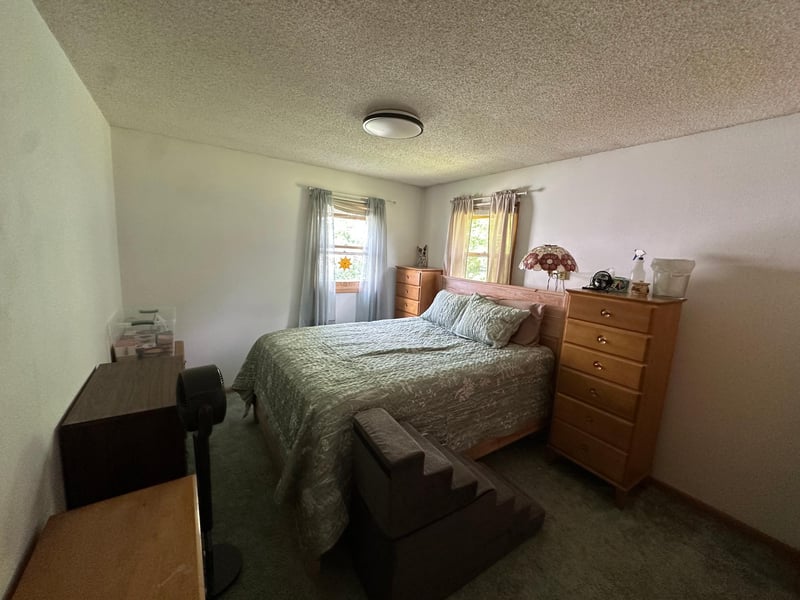 1205 Greenwood St E, Thief River Falls, MN 56701