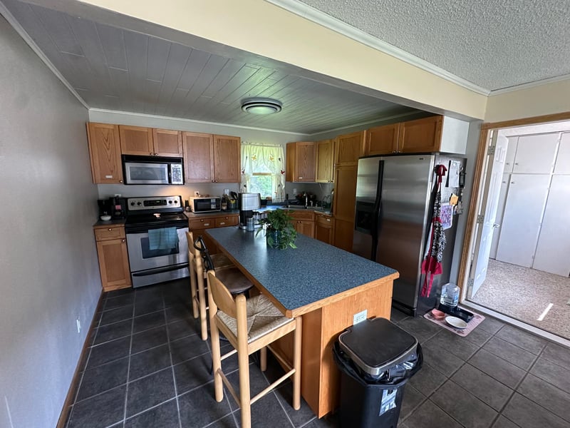 1205 Greenwood St E, Thief River Falls, MN 56701