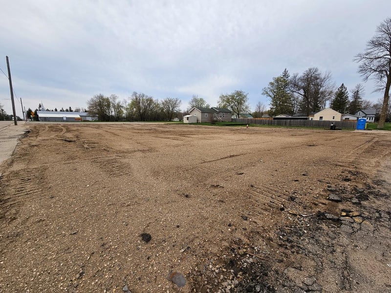 117 N Nelson St, Nelson, MN 56355