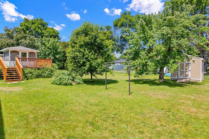 1640 7th St NW, New Brighton, MN 55112