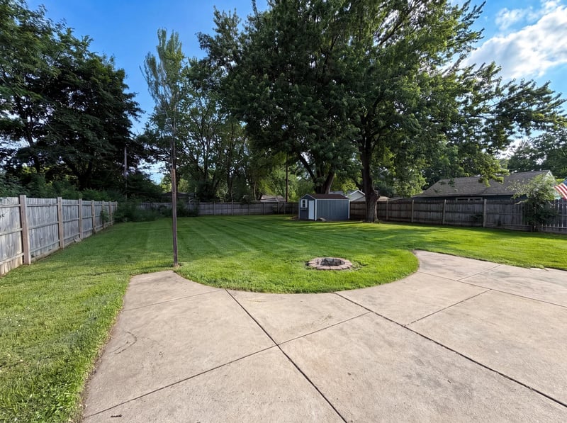 2128 Ronald Ave, White Bear Lake, MN 55110