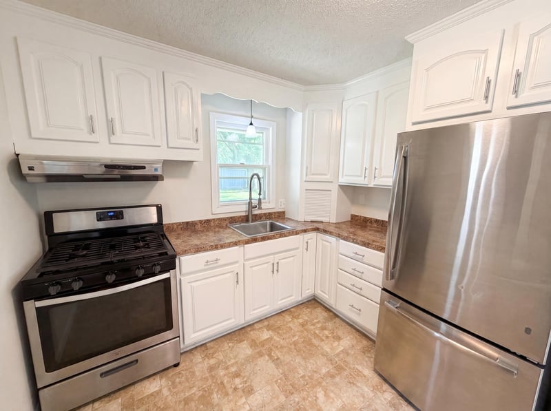 2128 Ronald Ave, White Bear Lake, MN 55110
