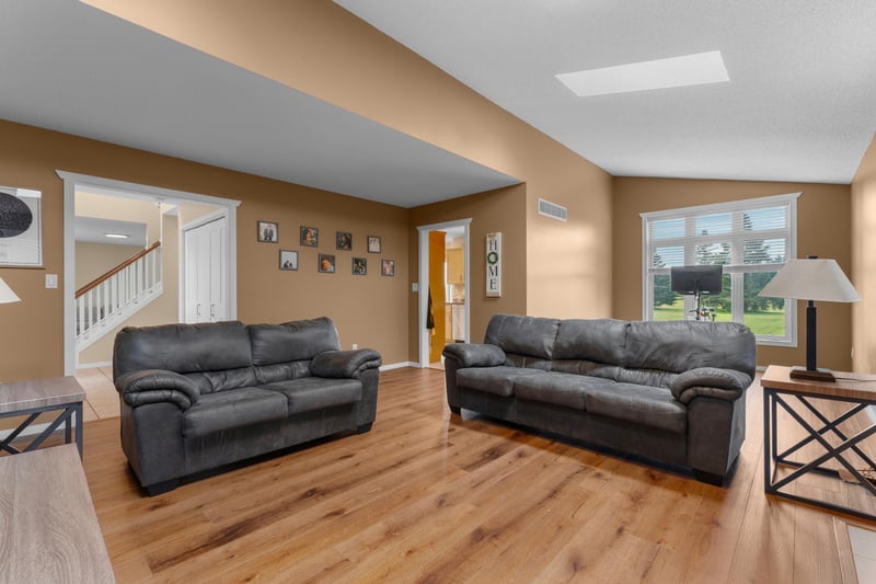 1102 Southern Hills Ln SW, Rochester, MN 55902