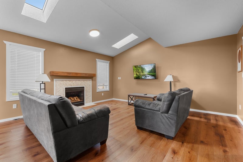 1102 Southern Hills Ln SW, Rochester, MN 55902