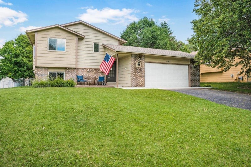 9162 Kirkwood Ln N, Maple Grove, MN 55369