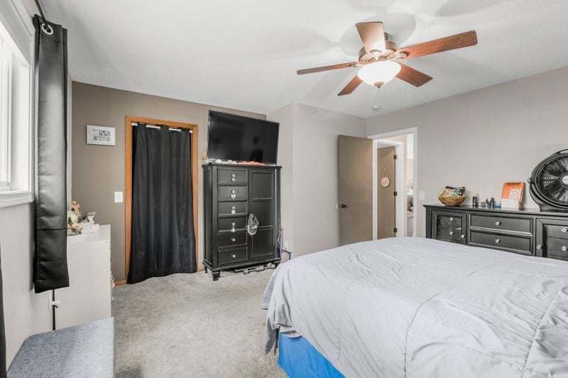 9162 Kirkwood Ln N, Maple Grove, MN 55369
