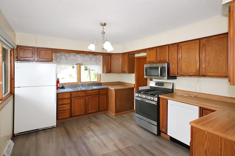 709 9th Ave NE, Brainerd, MN 56401