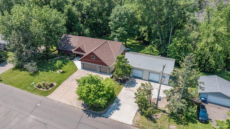 7261 Mill Rd, Centerville, MN 55038