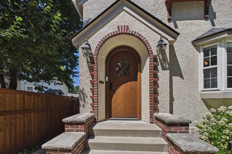 2019 Palace Ave, Saint Paul, MN 55105
