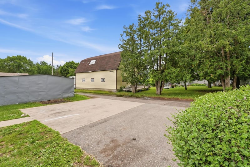 108 3rd St N, Waite Park, MN 56387