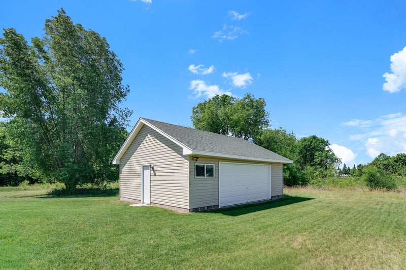 29334 139th Ct NW, Princeton, MN 55371