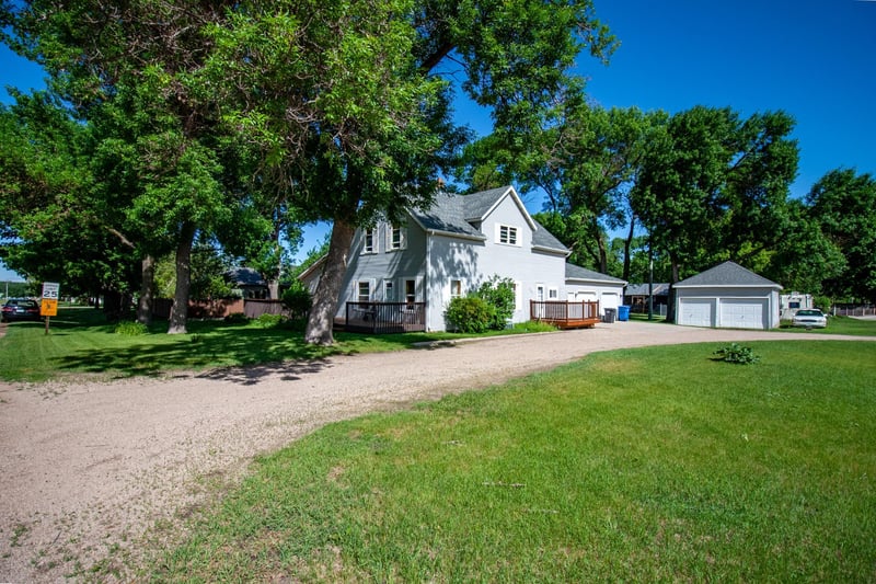 301 2nd Ave SW, Barnesville, MN 56514