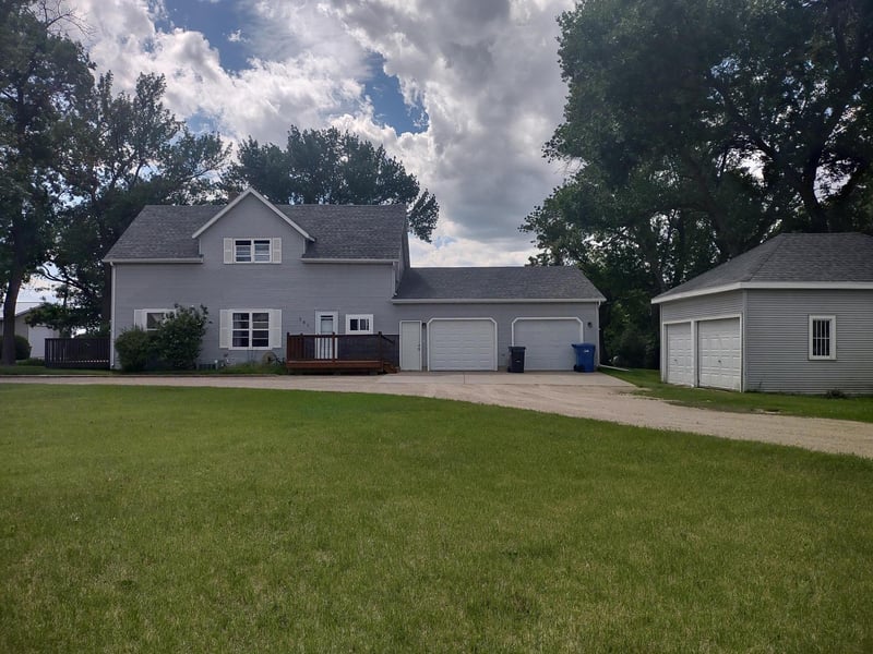 301 2nd Ave SW, Barnesville, MN 56514