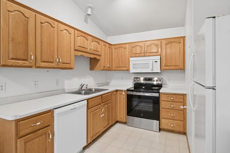 38052 Greenway Ave, North Branch, MN 55056