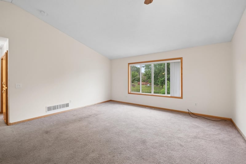 38052 Greenway Ave, North Branch, MN 55056