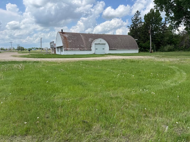 601 3rd St NW, Roseau, MN 56751