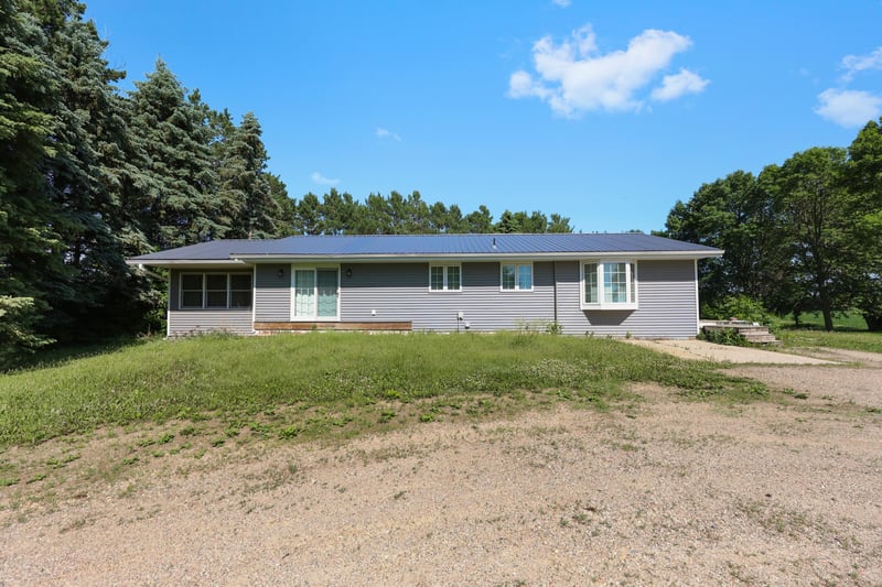 33232 580th Ave, Grove City, MN 56243