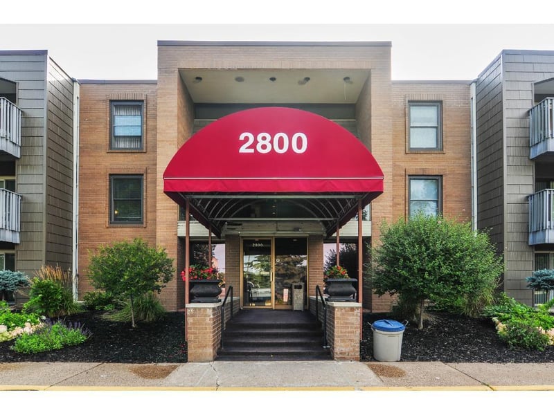 2800 Hamline Ave N #229, Roseville, MN 55113