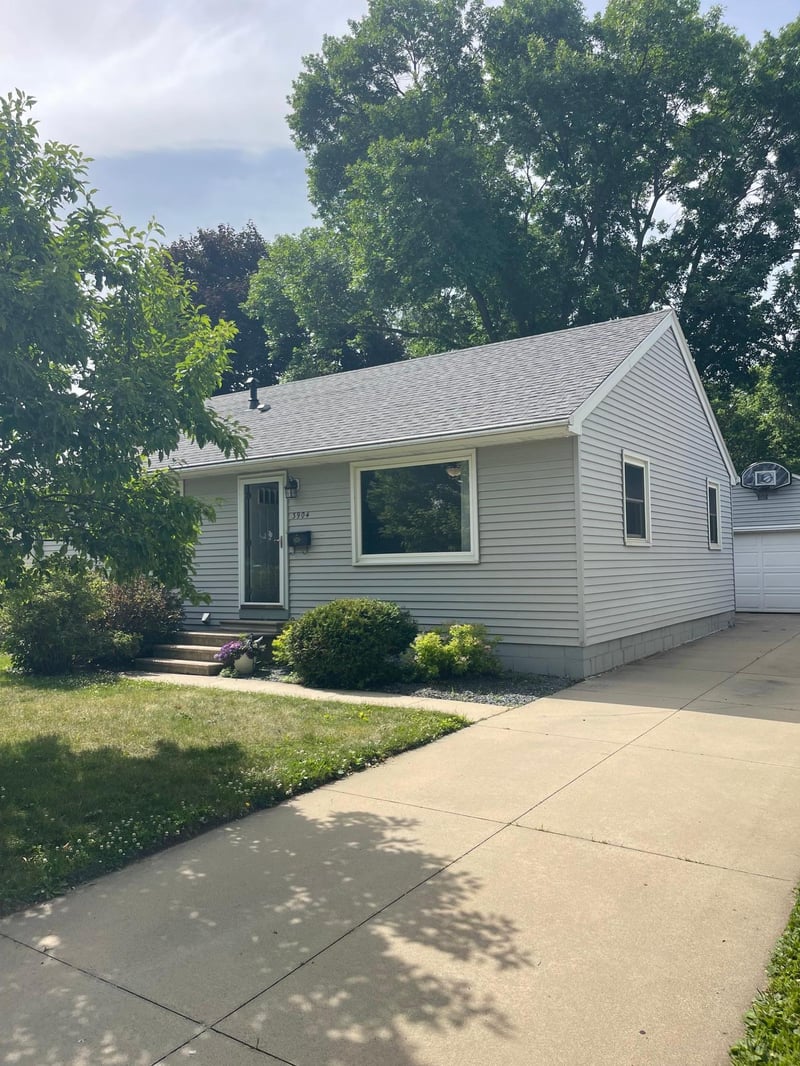 3904 7th Pl NW, Rochester, MN 55901