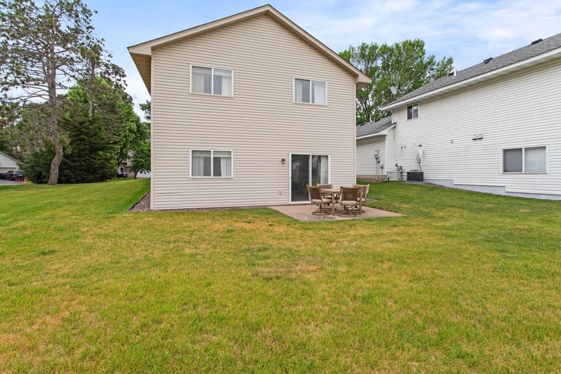 5819 Forest Boulevard Trl, Wyoming, MN 55092