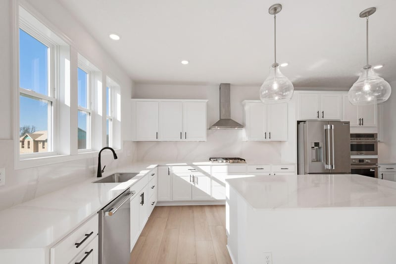 2482 Rock Elm Rd, Shakopee, MN 55379