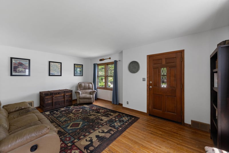 3611 Lee Ave N, Robbinsdale, MN 55422