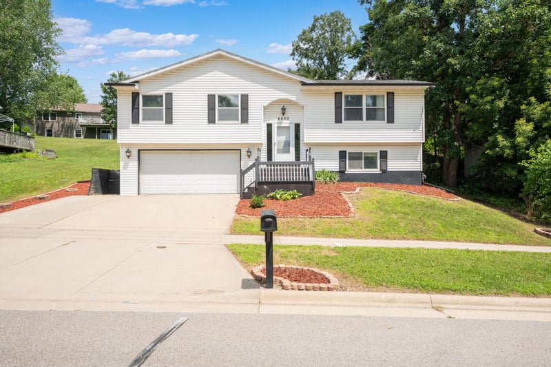 4403 7th St NW, Rochester, MN 55901