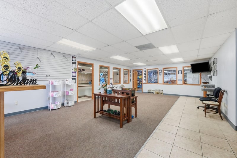 251 8th St NW, Elk River, MN 55330
