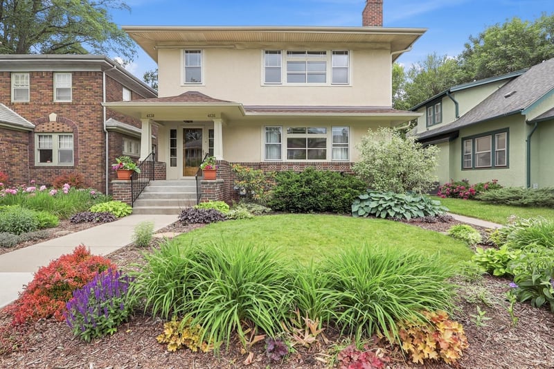 4136 Grand Ave S, Minneapolis, MN 55409