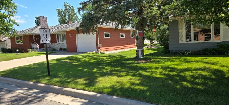 511 S Mccornell Ave, Parkers Prairie, MN 56361