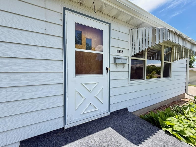 1212 N Marien St, Fergus Falls, MN 56537