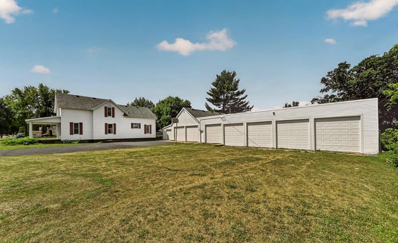305 Mill St N, Brownsdale, MN 55918
