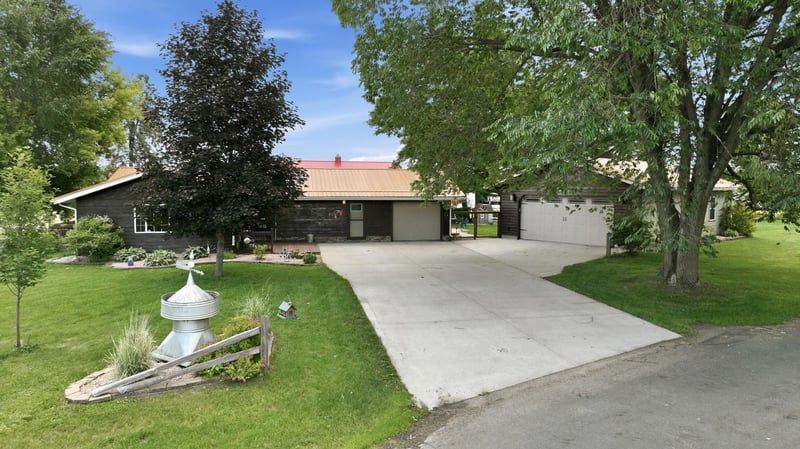 1733 Riverview Dr, Barron, WI 54812