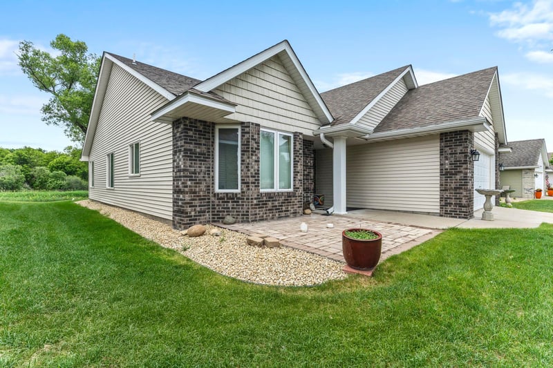 2909 126th Ave NW, Coon Rapids, MN 55448