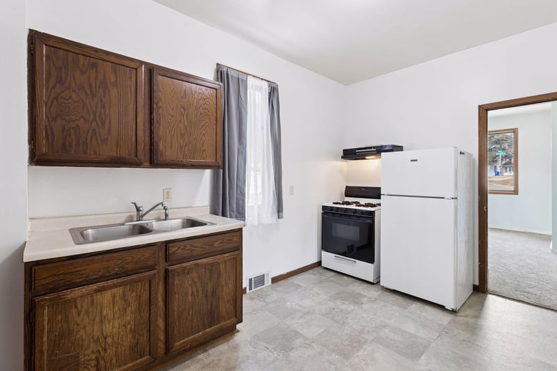 534 Annapolis St, South Saint Paul, MN 55075