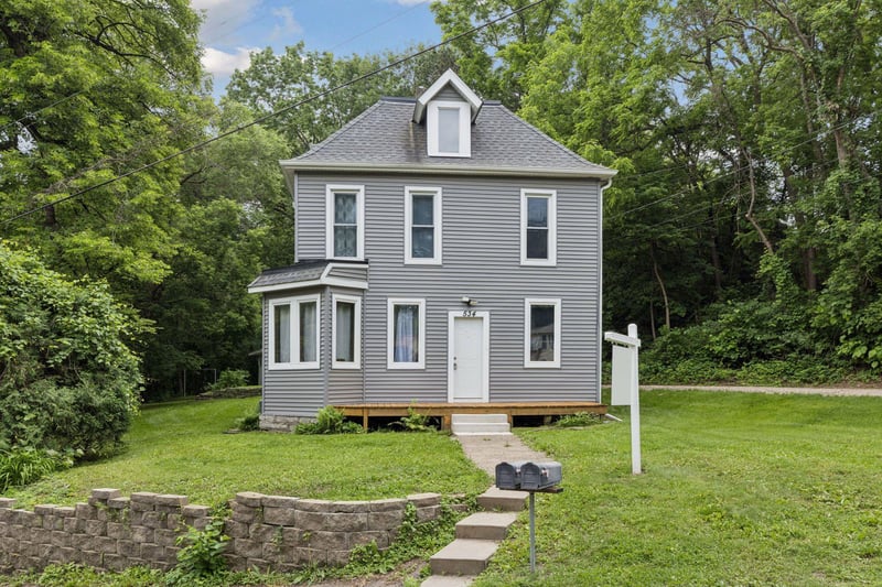 534 Annapolis St, South Saint Paul, MN 55075