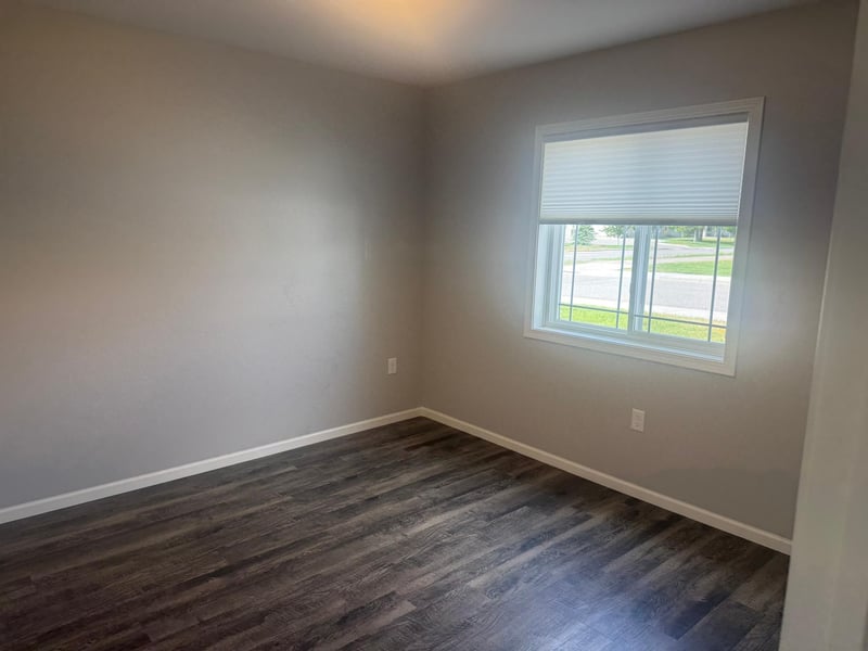 1615 30th St NW #1, Bemidji, MN 56601