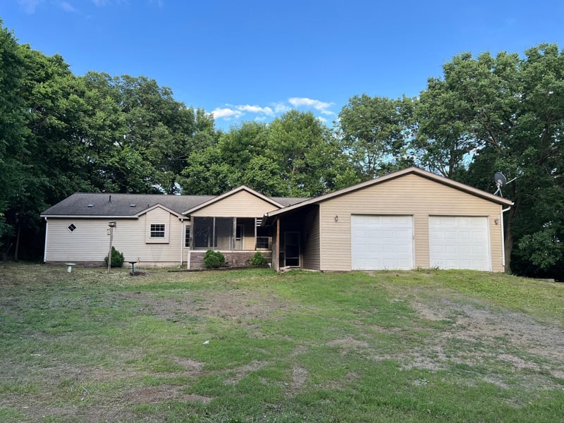 61256 440th St, Fairfax, MN 55332